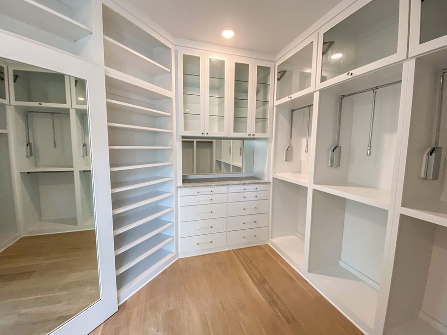 Wardrobes & Closets